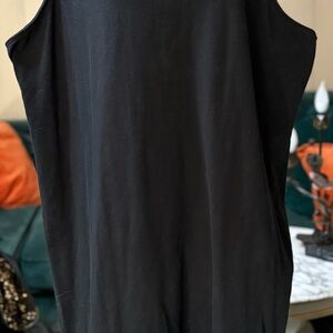 Black Sleeveless dress